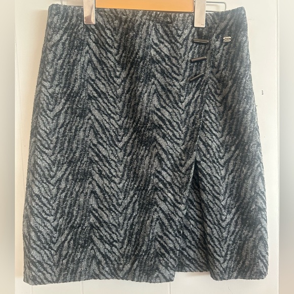 Point Zero, size 2, WOOL skirt, mini, A line, animal print - Picture 1 of 8